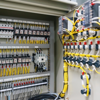 Thiết bị điều khiển công nghiệp 